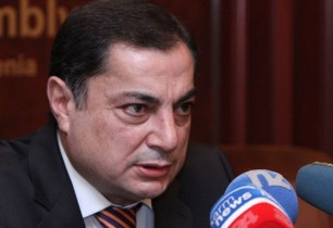 В. Багдасарян: Вопрос о развертывании миротворческих сил в зоне карабахского конфликта не носит императивного характера