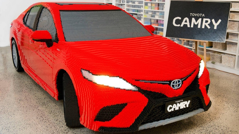 500 000  Lego   Toyota Camry