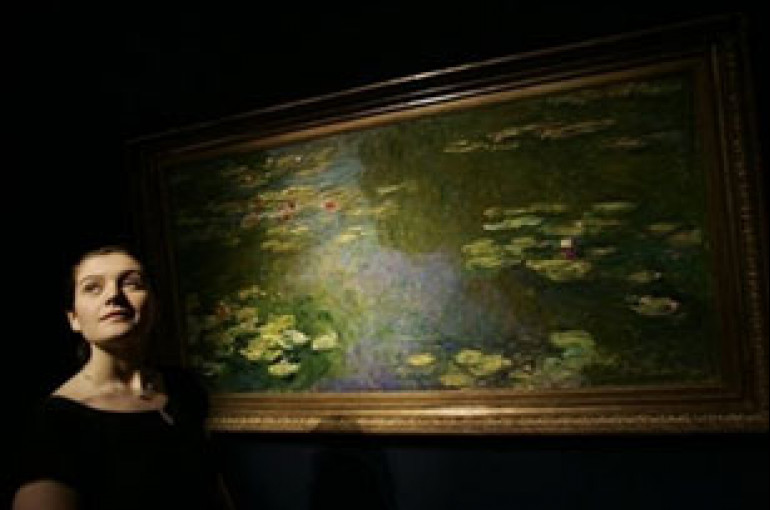 Самая дорога в мире картина. NFT картины самые дорогие. The most expensive Paintings in the World черный квадрат. Известные очень дорогие картины мира фото и цены девушек.