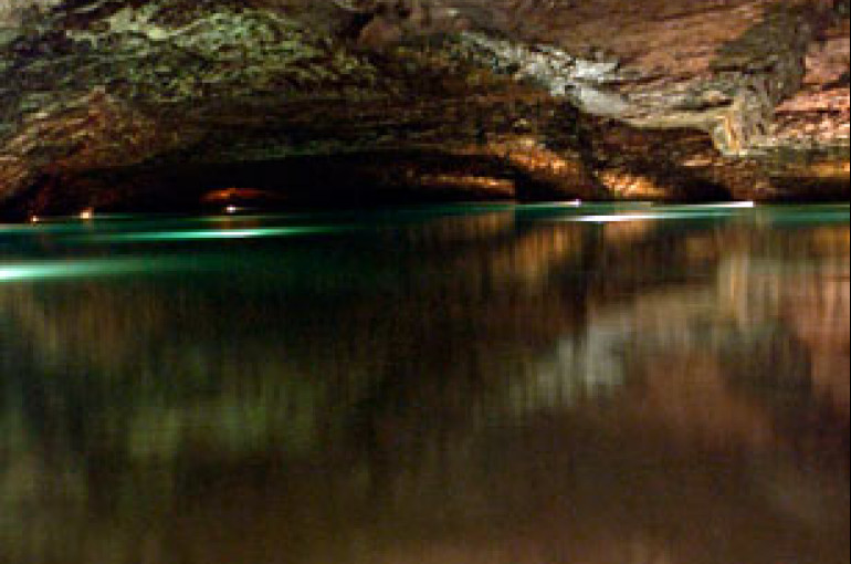 Underground lake. Потерянное море Теннесси. Sea Underground FORPOST.