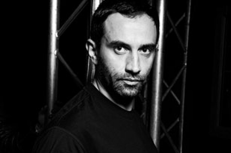 Рикардо ваддингтон. Riccardo Tisci. Риккардо тиши итальянский модельер. Риккардо тиши в молодости. Рикардо тиши Массон.