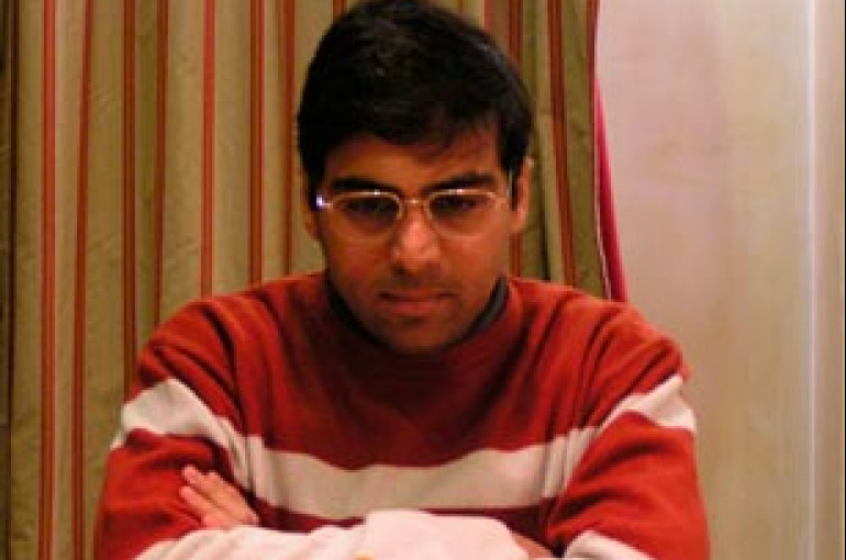 Viswanathan Anand beats Veselin Topalov in Candidates' opener - The  Economic Times