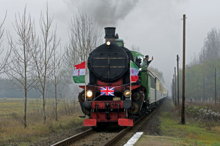 European Tourist Train To Enter Iran Through Turkeys Border